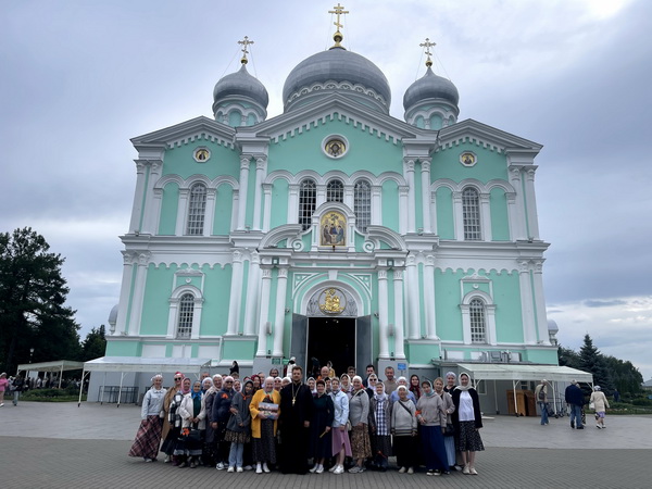 Паломники Бирской епархии совершили поездку в Серафимо-Дивеевский монастырь